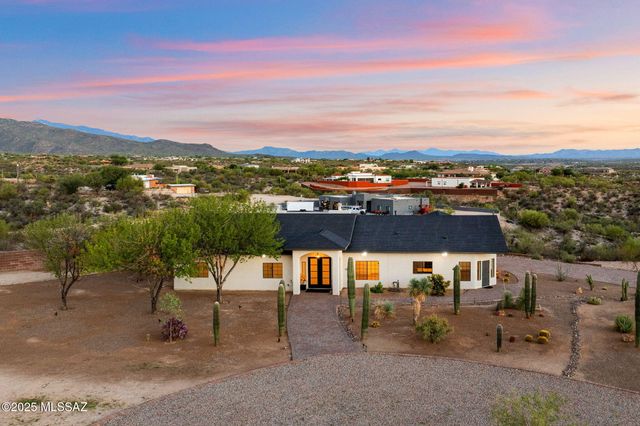 10530 E Escalante Road, Tucson, AZ 85730