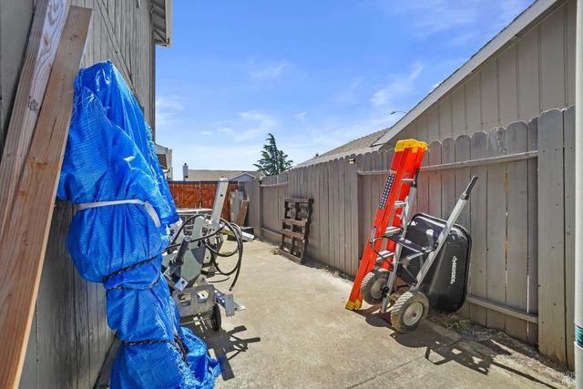784 Calico Trl, Vacaville, CA 95687