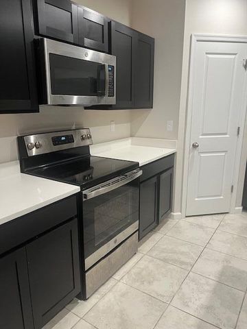 345 Clementine Road, Fort Pierce, FL 34981