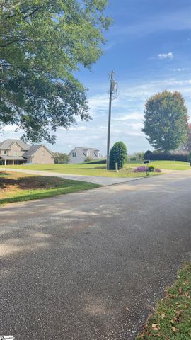 162 Stoneridge Drive, Chesnee, SC 29323