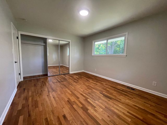 114 E Henry Street, Flushing, MI 48433