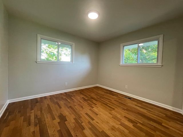 114 E Henry Street, Flushing, MI 48433