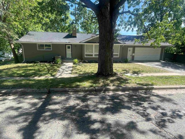 114 E Henry Street, Flushing, MI 48433