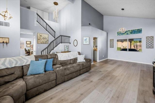 1046 W 57th Street ., San Bernardino, CA 92407