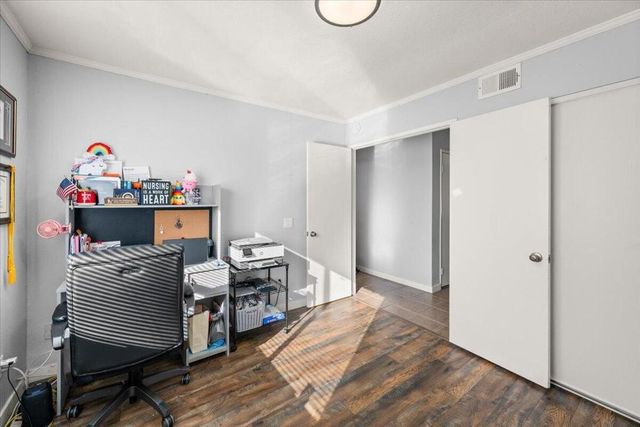 1046 W 57th Street ., San Bernardino, CA 92407