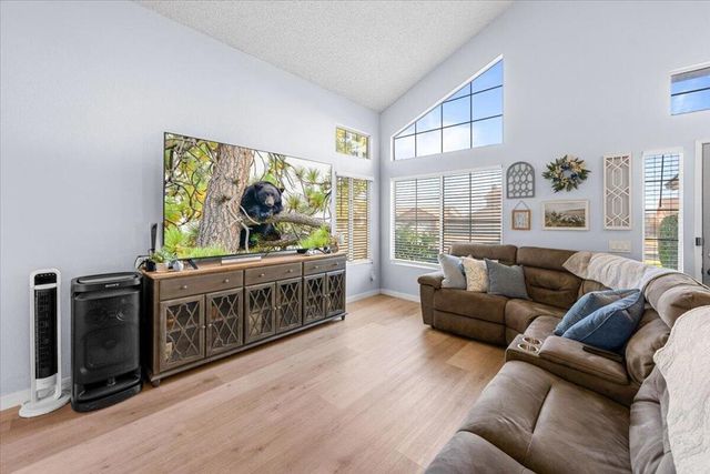 1046 W 57th Street ., San Bernardino, CA 92407