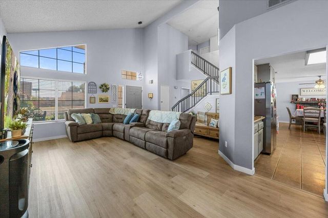 1046 W 57th Street ., San Bernardino, CA 92407