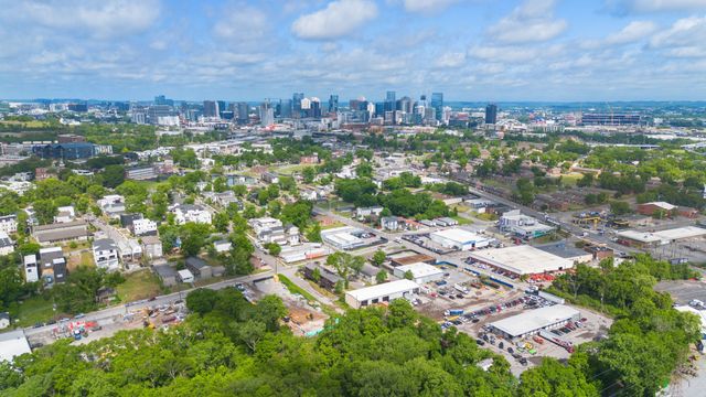1222 Lewis St, Nashville, TN 37210