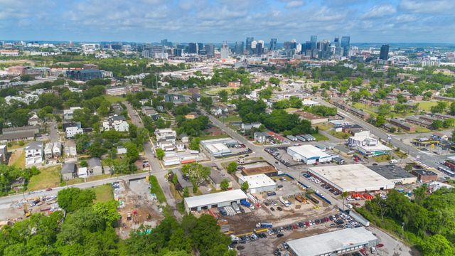 1222 Lewis St, Nashville, TN 37210