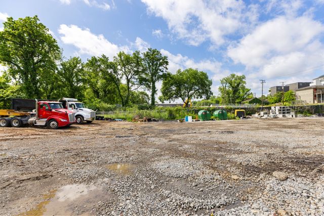 1222 Lewis St, Nashville, TN 37210
