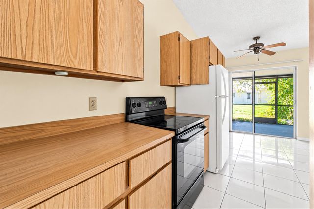 7420 NW 34th Street, Lauderhill, FL 33319