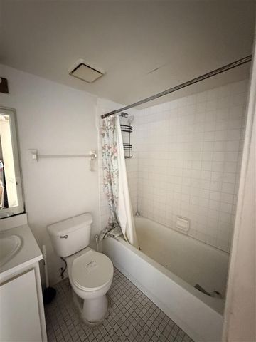 7420 NW 34th Street, Lauderhill, FL 33319