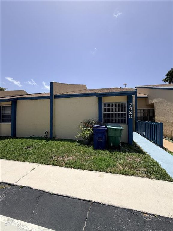 7420 NW 34th Street, Lauderhill, FL 33319