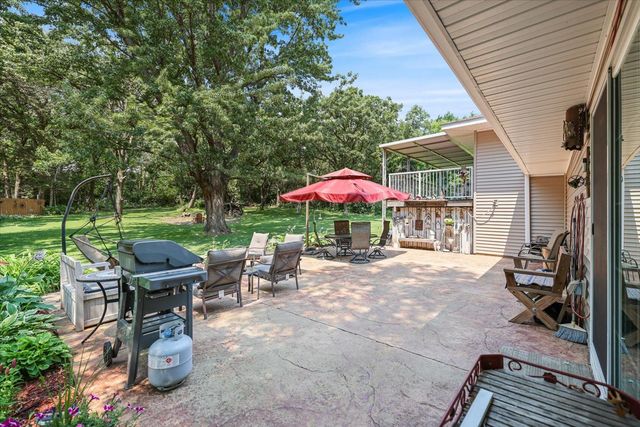 19322 Linnet Street NW, Oak Grove, MN 55011