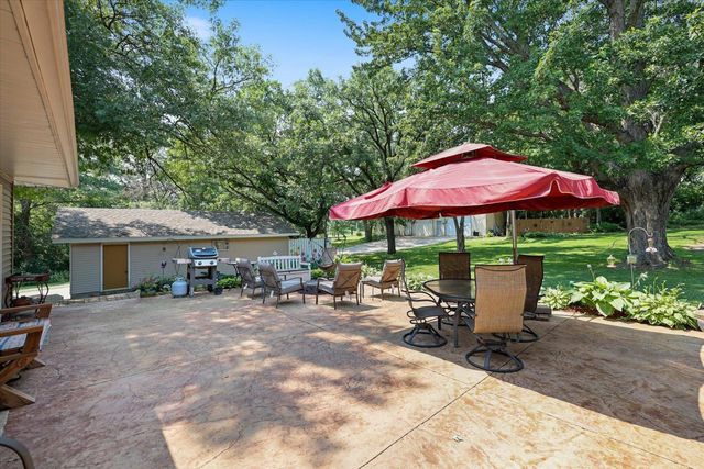 19322 Linnet Street NW, Oak Grove, MN 55011