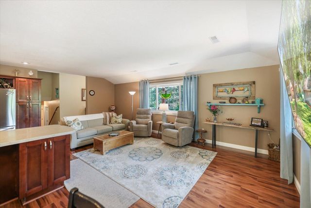 19322 Linnet Street NW, Oak Grove, MN 55011