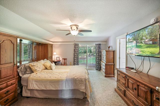 19322 Linnet Street NW, Oak Grove, MN 55011