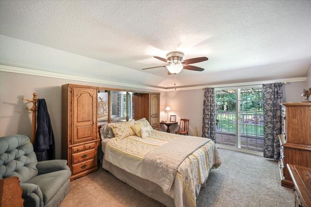 19322 Linnet Street NW, Oak Grove, MN 55011