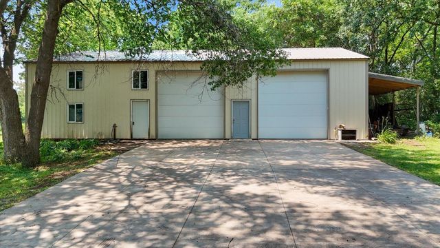 19322 Linnet Street NW, Oak Grove, MN 55011