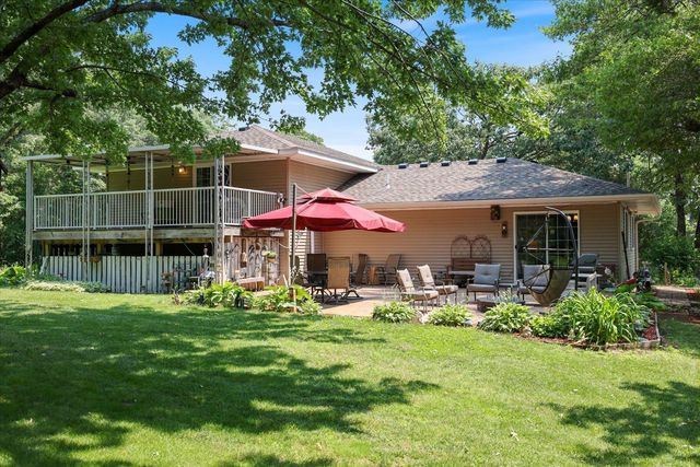 19322 Linnet Street NW, Oak Grove, MN 55011