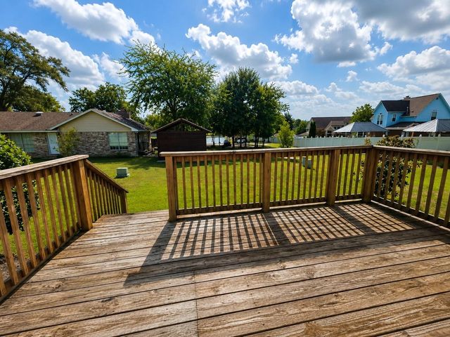 6858 Stillwater Drive, Willis, TX 77318