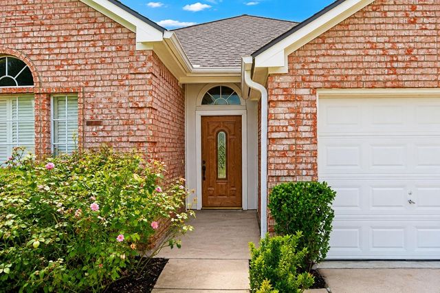 6858 Stillwater Drive, Willis, TX 77318