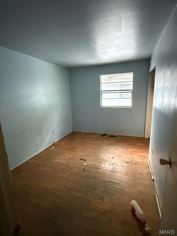 10408 Prince Drive, St Louis, MO 63136