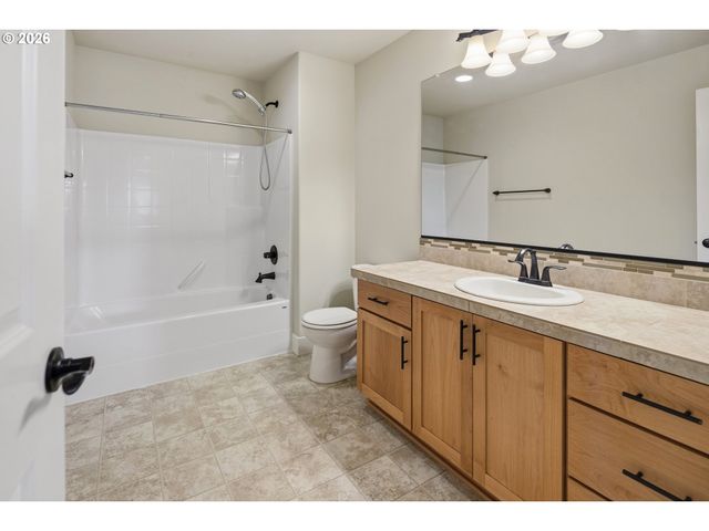 326 Ne 77TH Ave, Hillsboro, OR 97124