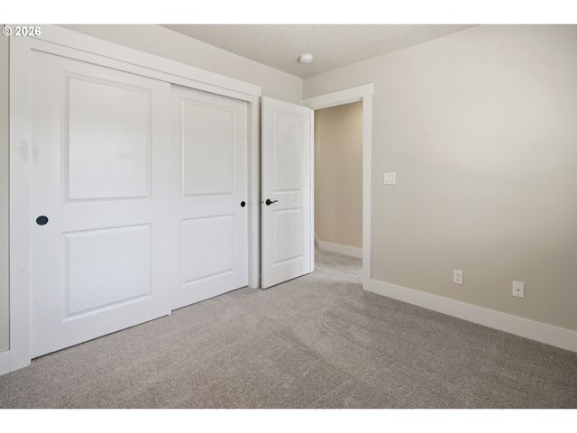 326 Ne 77TH Ave, Hillsboro, OR 97124