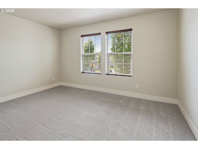 326 Ne 77TH Ave, Hillsboro, OR 97124