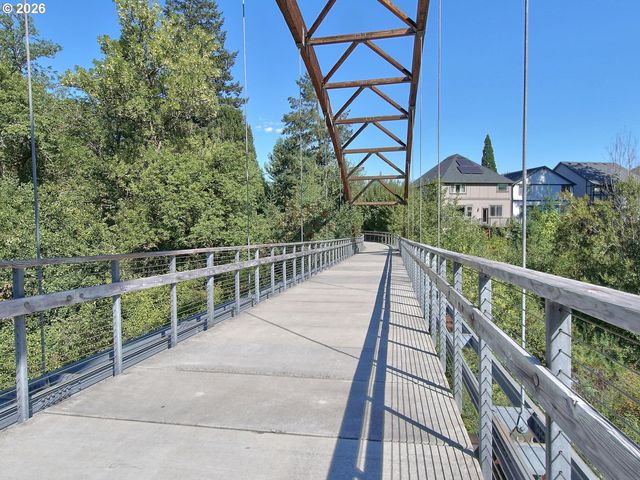326 Ne 77TH Ave, Hillsboro, OR 97124