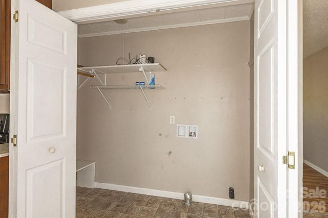 2101 LaMesa Court, Lenoir, NC 28645