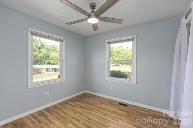 2101 LaMesa Court, Lenoir, NC 28645