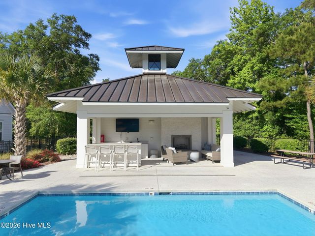 113 Holly Berry Court, Wilmington, NC 28401