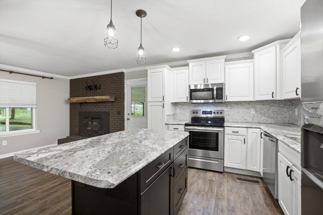 1320 Wooten Road, Ringgold, GA 30736