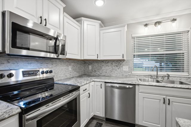 1320 Wooten Road, Ringgold, GA 30736