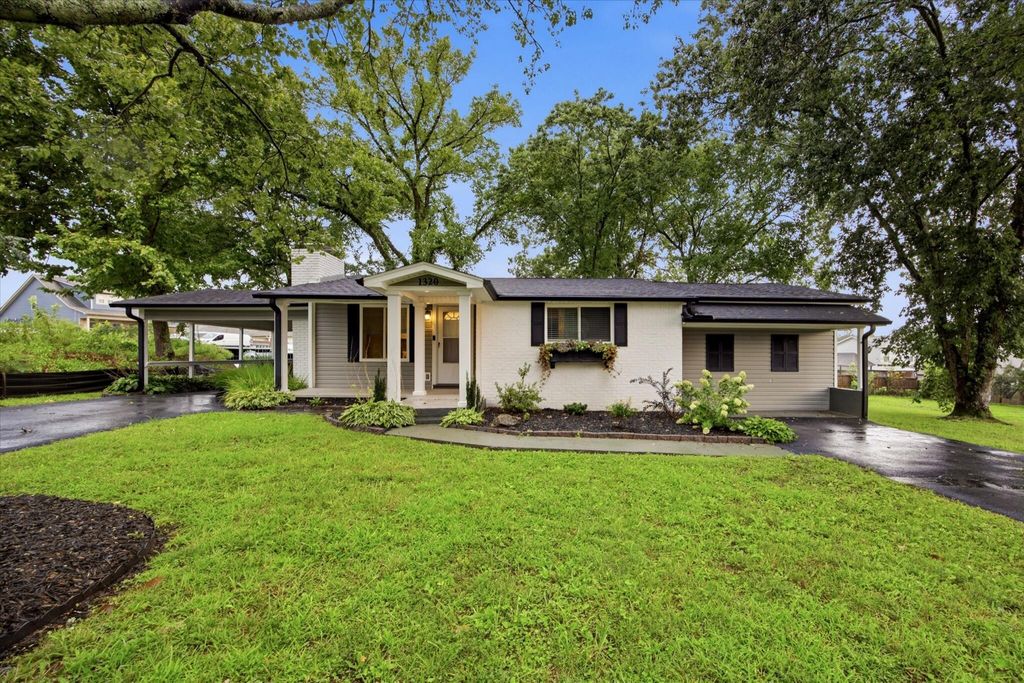 1320 Wooten Road, Ringgold, GA 30736