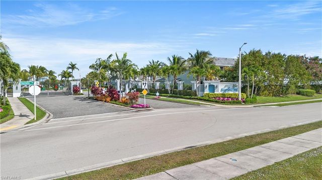 2560 Seychelles DR # 1003, Naples, FL 34112