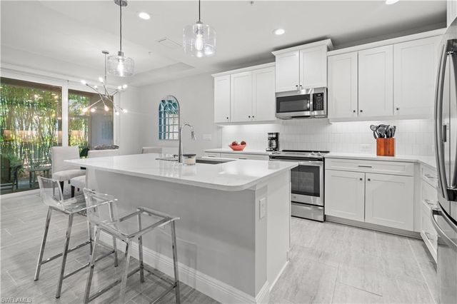 2560 Seychelles DR # 1003, Naples, FL 34112