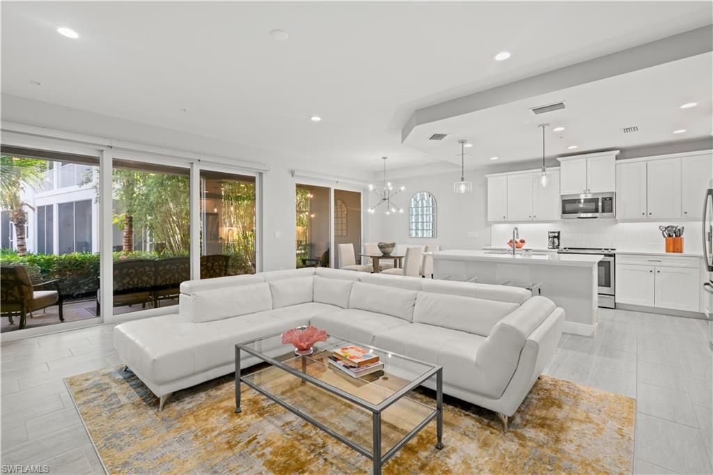 2560 Seychelles DR # 1003, Naples, FL 34112