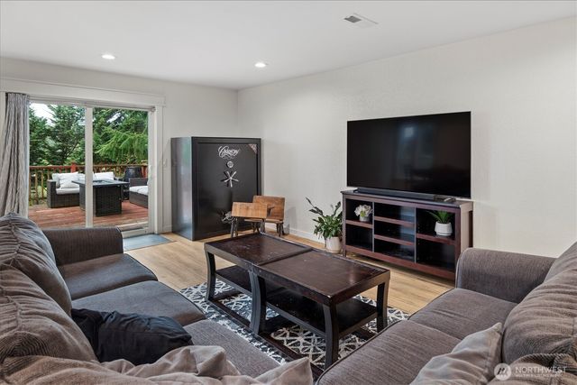 6304 255th Street Ct E, Graham, WA 98338