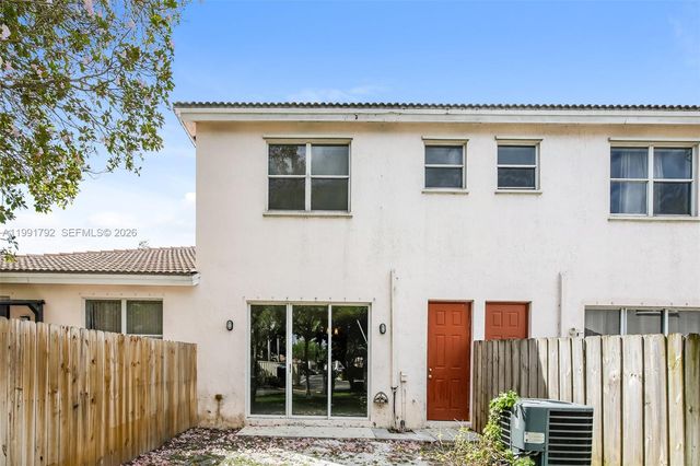 2281 NE 42nd Cir, Homestead, FL 33033