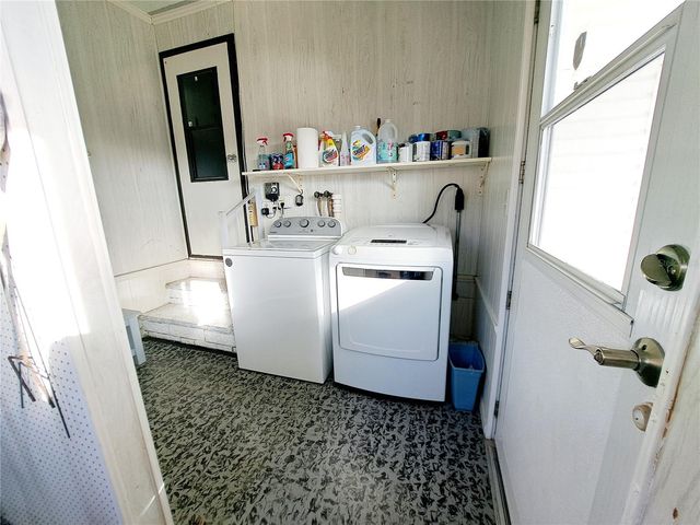 116 MAPLE LEAF DRIVE, Palm Harbor, FL 34684