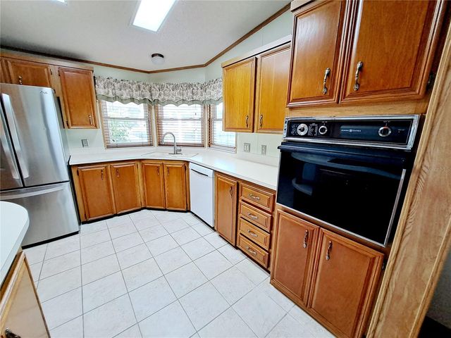 116 MAPLE LEAF DRIVE, Palm Harbor, FL 34684