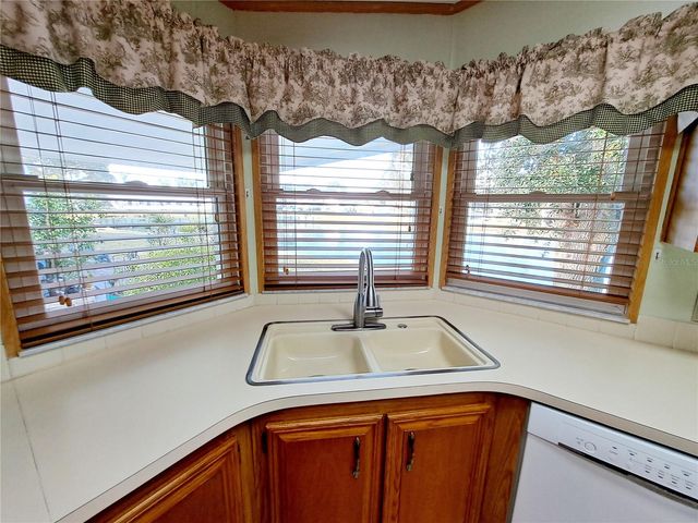 116 MAPLE LEAF DRIVE, Palm Harbor, FL 34684