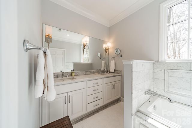 524 Windsor Place NE, Concord, NC 28025