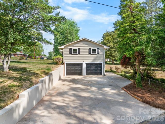 26 Eastside Drive, Lexington, NC 27292
