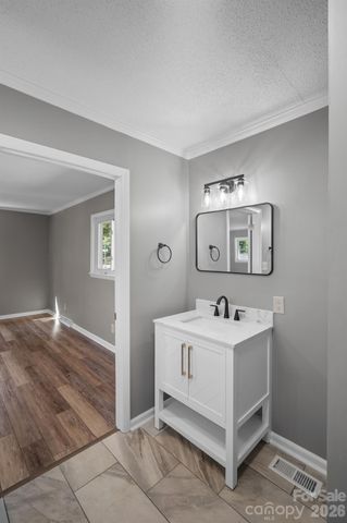 26 Eastside Drive, Lexington, NC 27292