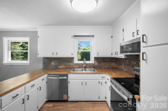 26 Eastside Drive, Lexington, NC 27292