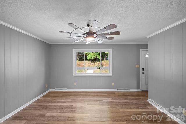 26 Eastside Drive, Lexington, NC 27292